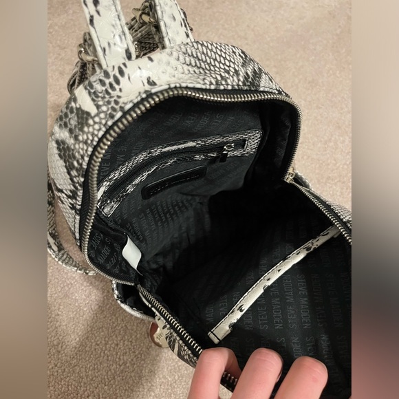 Brand New Rattlesnake Steve Madden Backpack - Picture 4 of 6